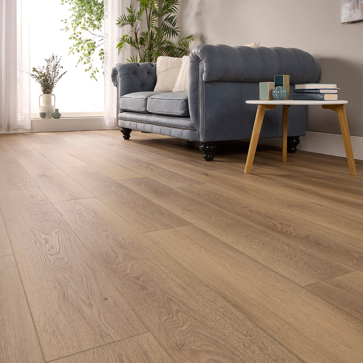 Vesenza Oak Straight Glue Down LVT