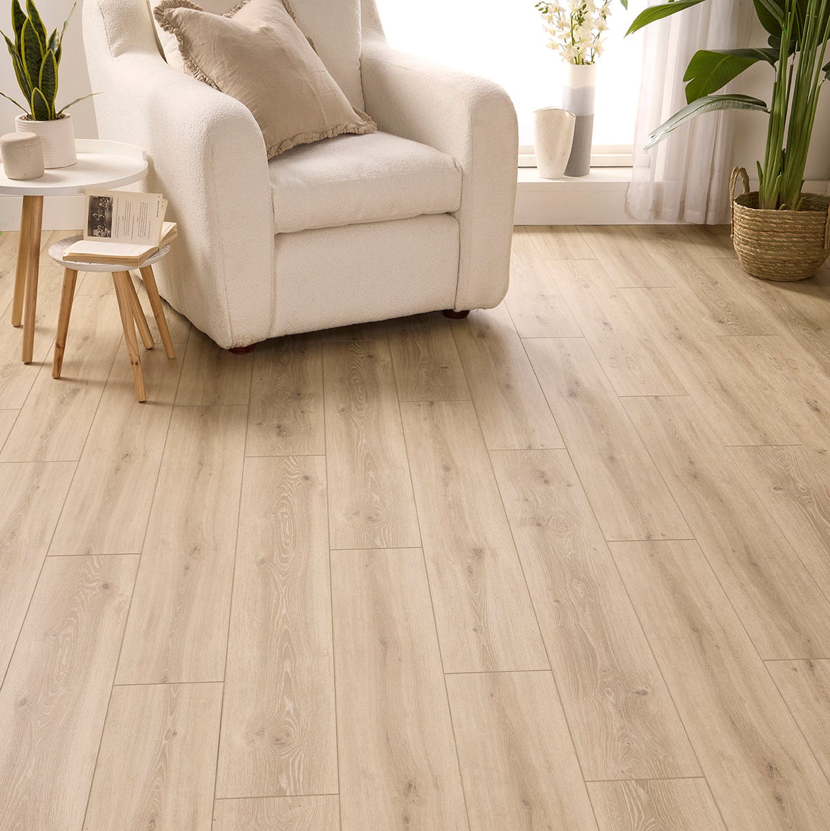 Mürren Oak Straight Glue Down LVT