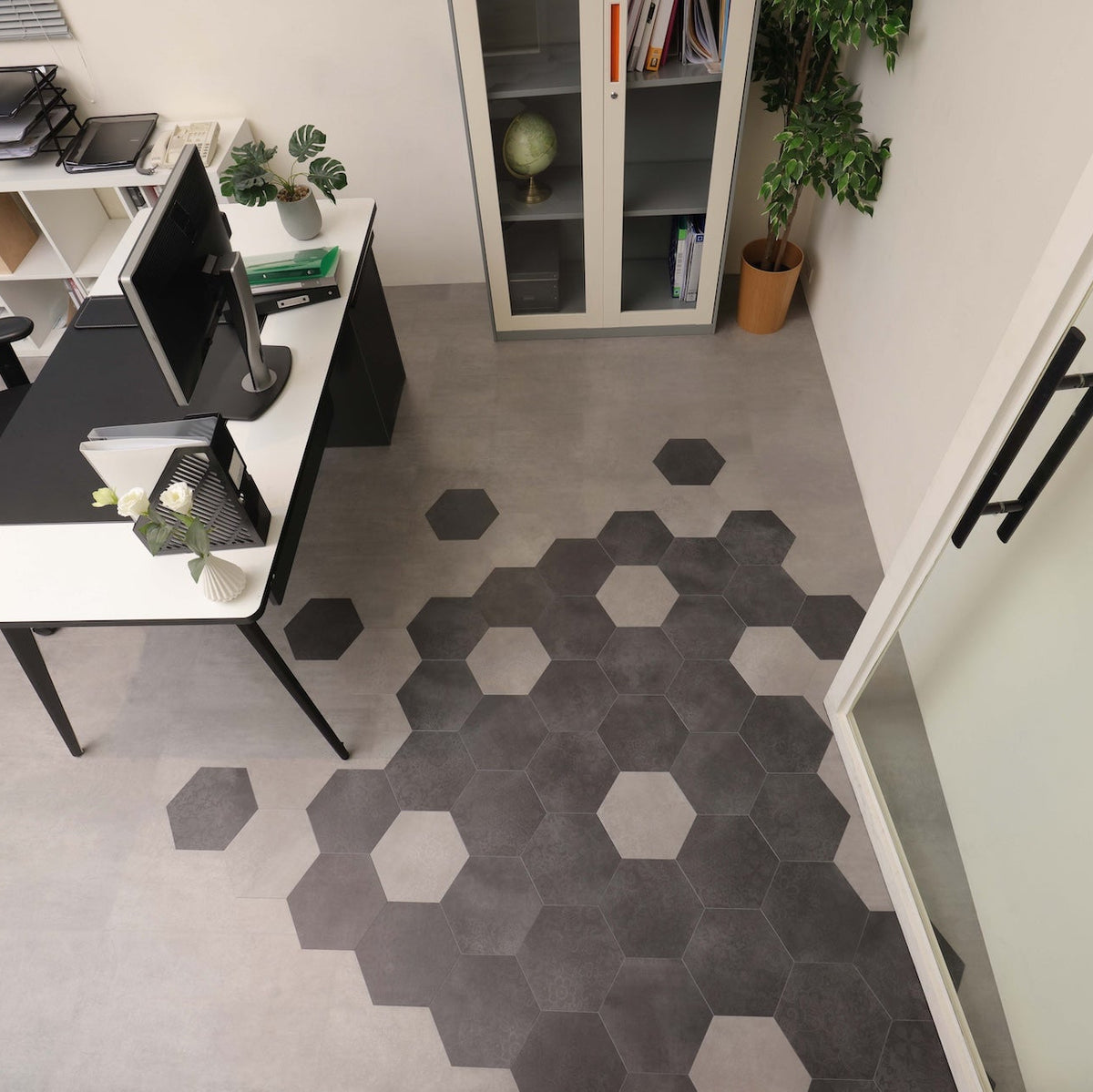 Botanic Graphite Grey Glue Down LVT
