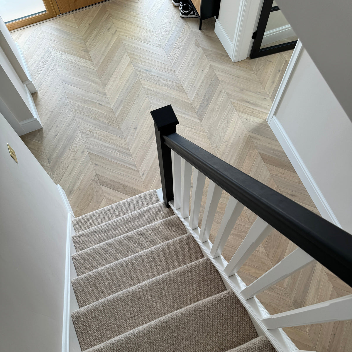 White Beach Oak Chevron Engineered