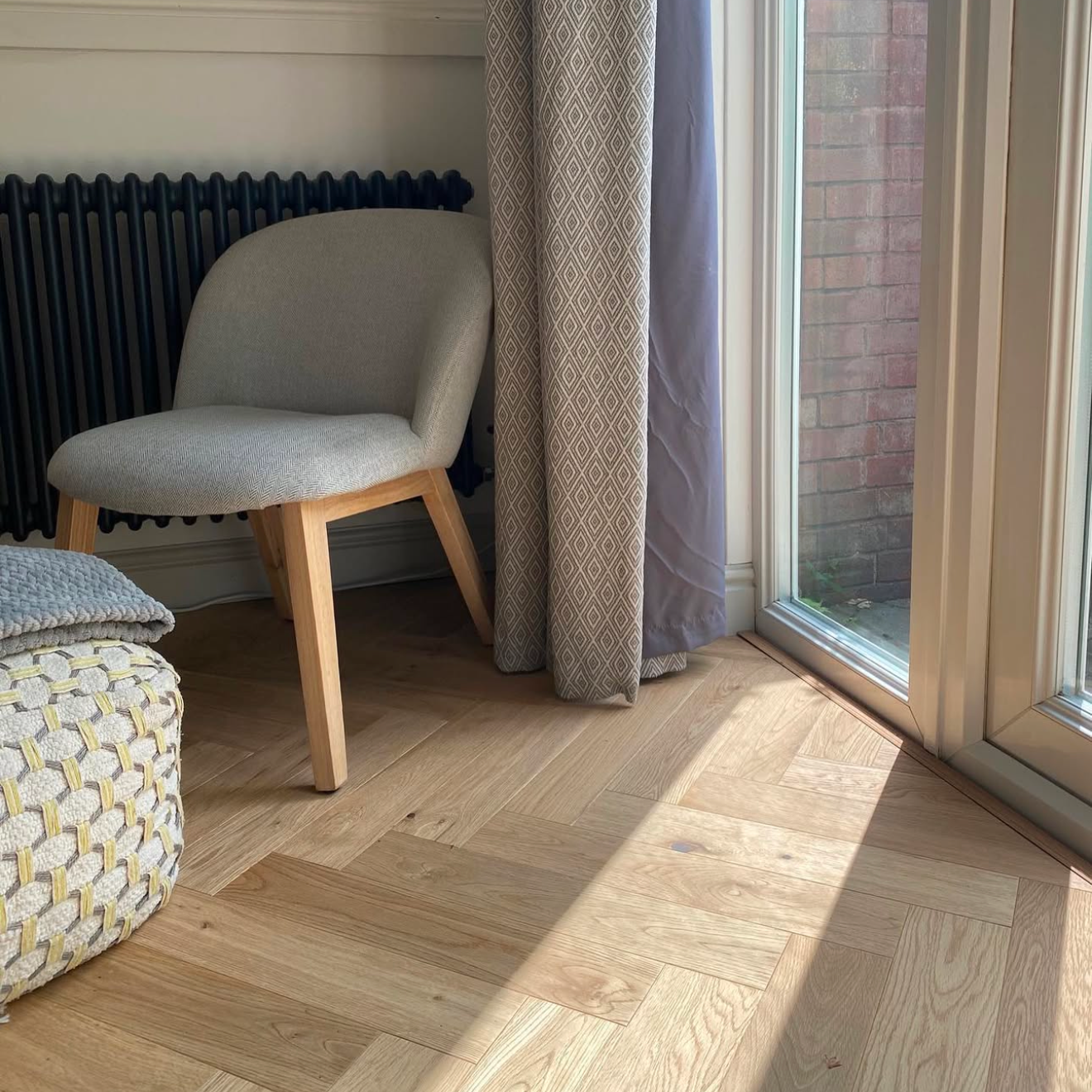 Ile De Re 15/4 x 90mm Herringbone Engineered