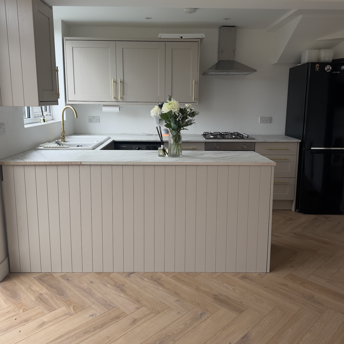 Buri Oak Herringbone Waterproof Click Vinyl