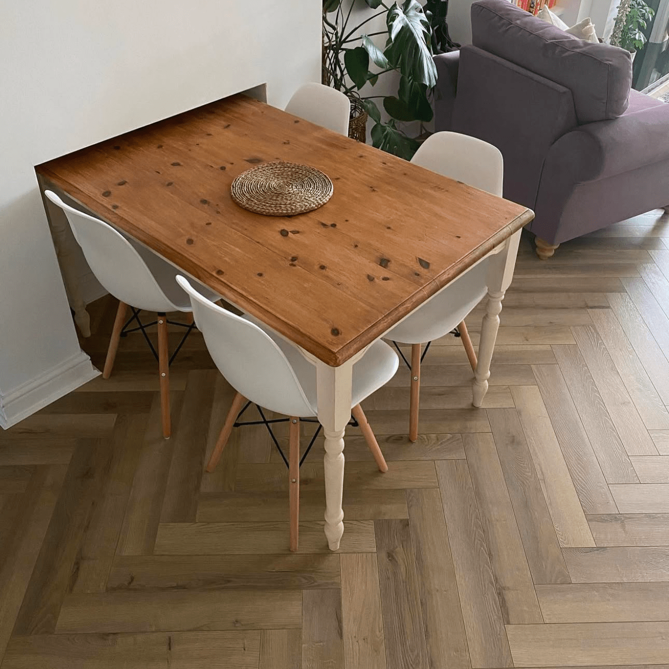 Brooklyn Oak 12mm Herringbone Laminate - Floor Street