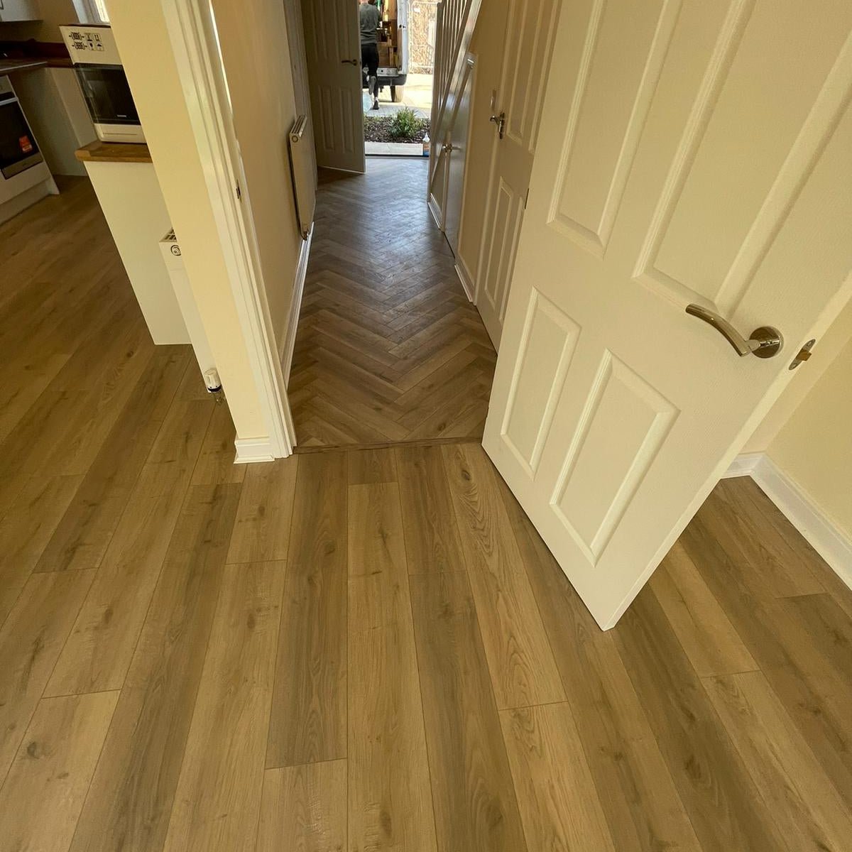 Brooklyn Oak 12mm Straight Laminate - Floor Street