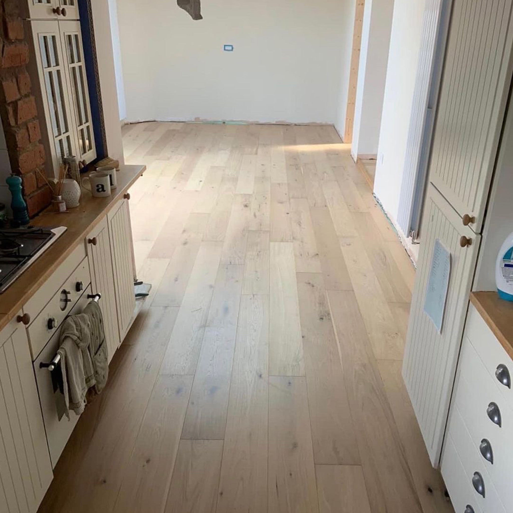 Brushed Invisible Lacquer 15/4 x 190mm Straight Engineered