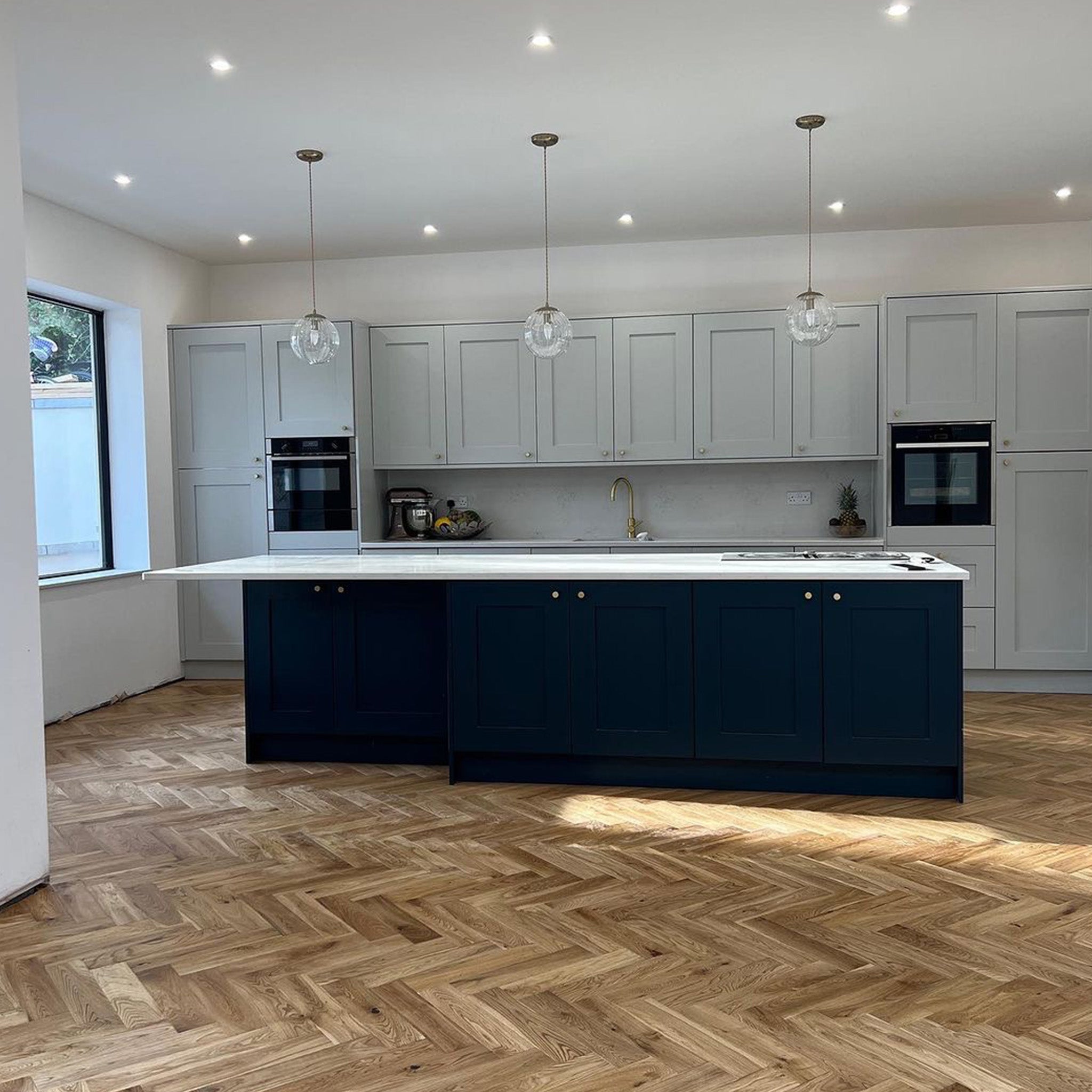 Brushed & Oiled Hardwax 18/5 x 100mm Herringbone Engineered
