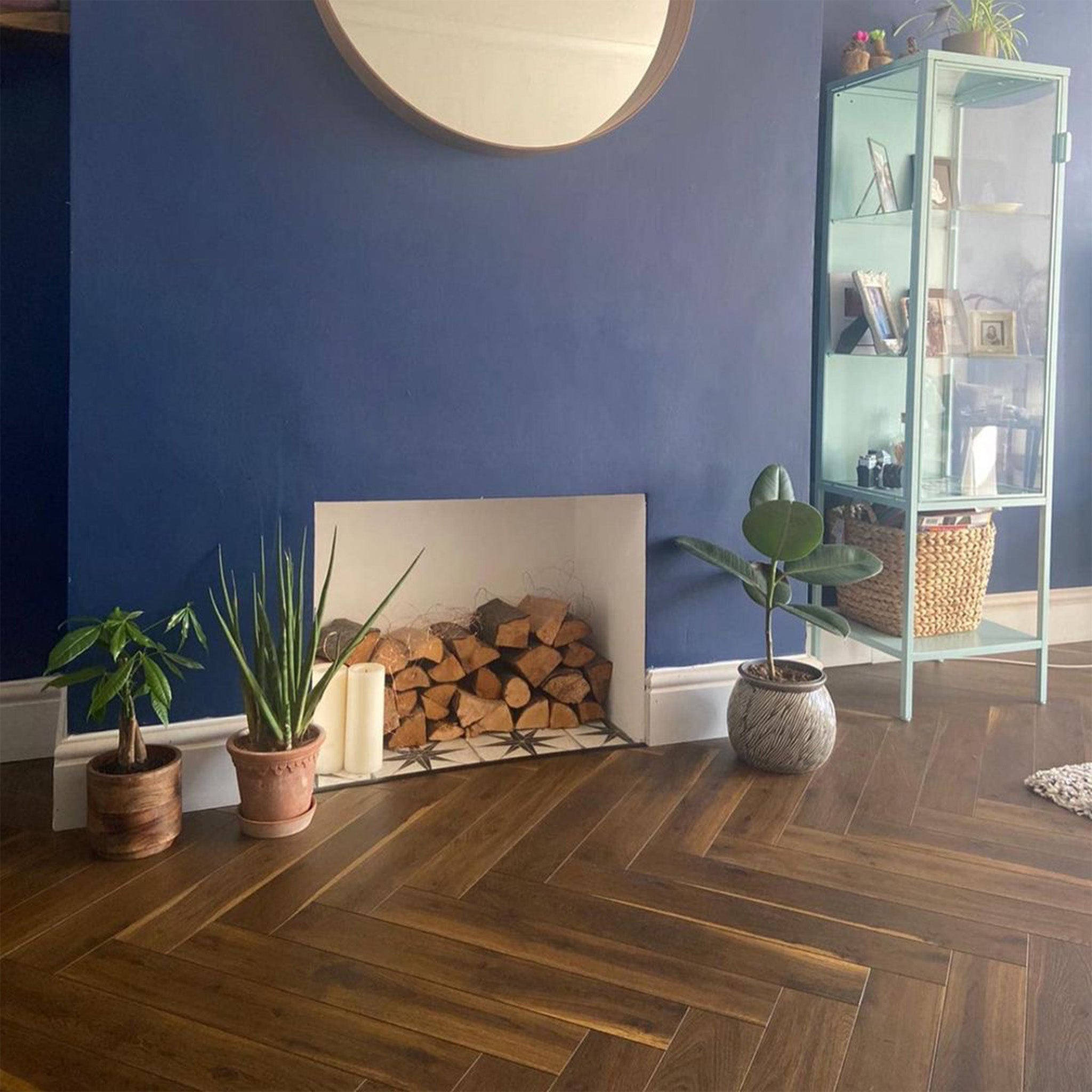 Chocolate Oak 12mm Herringbone Laminate - Floor Street