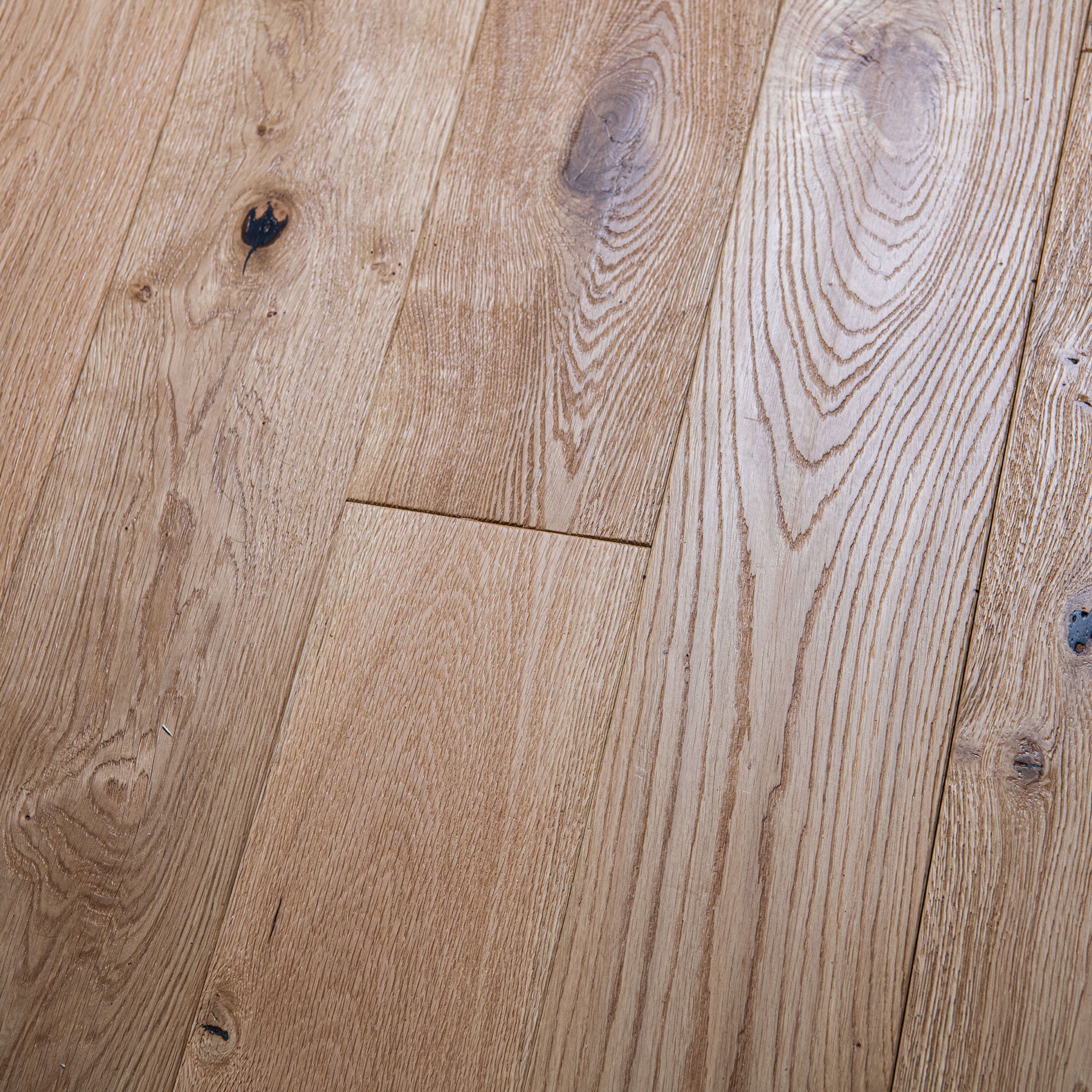 Deep Brushed Handscraped Natural Brushed & Lacquered 20/6 x 180mm Straight Engineered - Floor Street