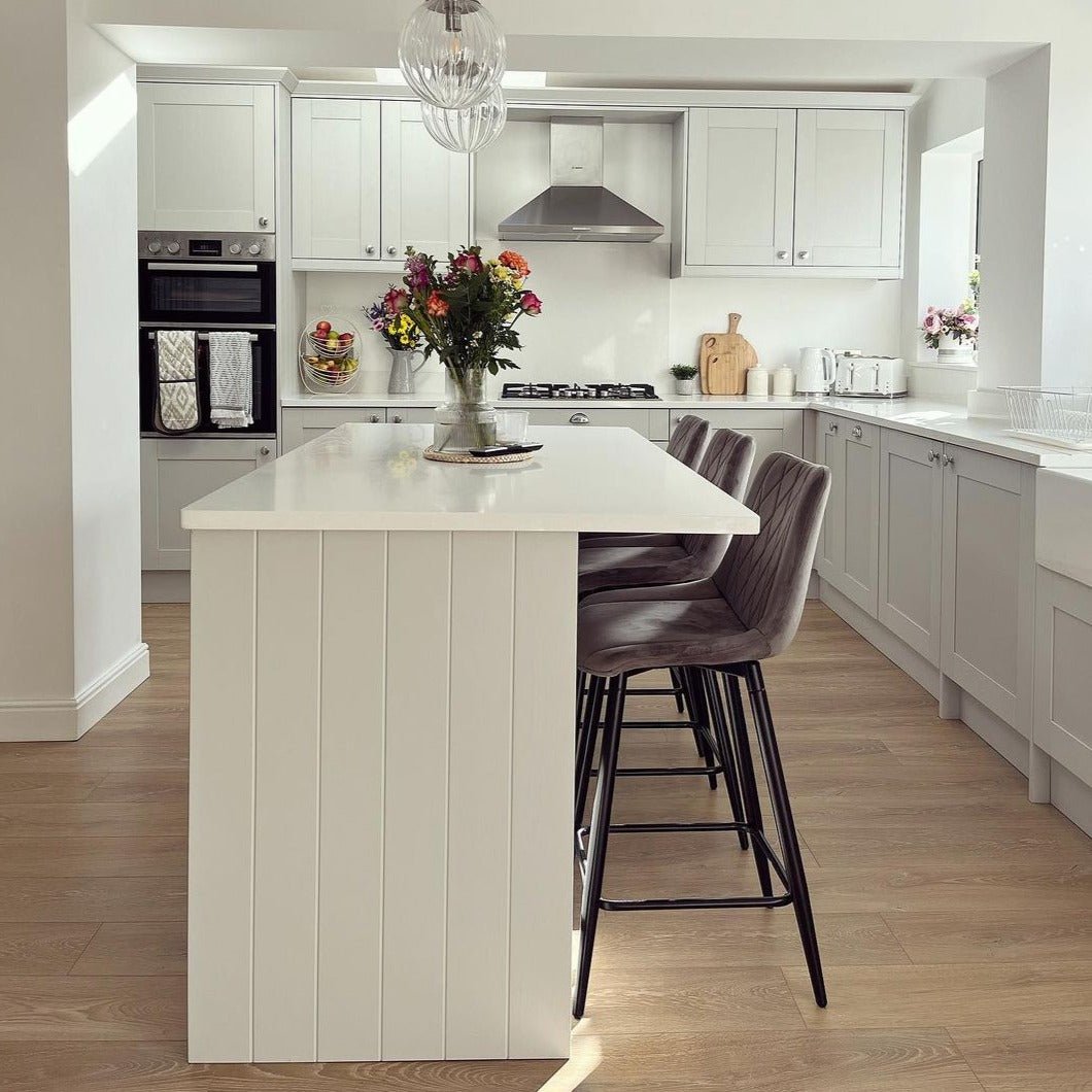 Desert Oak 12mm Straight Laminate - Floor Street