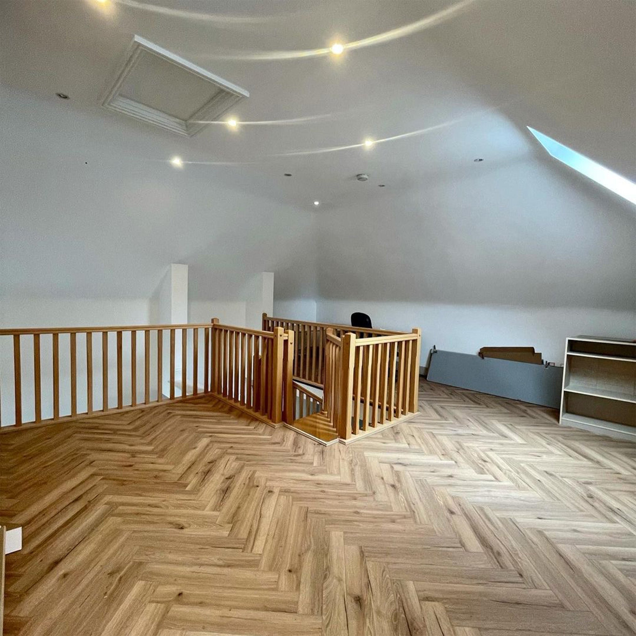 Ikura Oak Herringbone Waterproof Click Vinyl - Floor Street