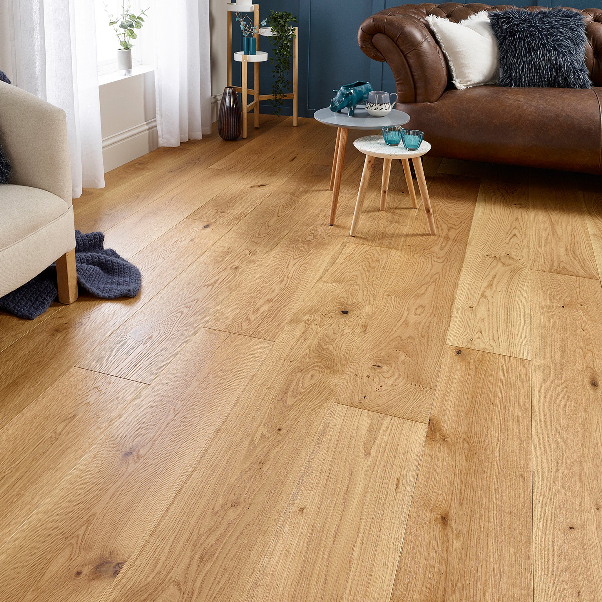 Natural Brushed UV Lacquered 15/4 x 220mm Straight Engineered