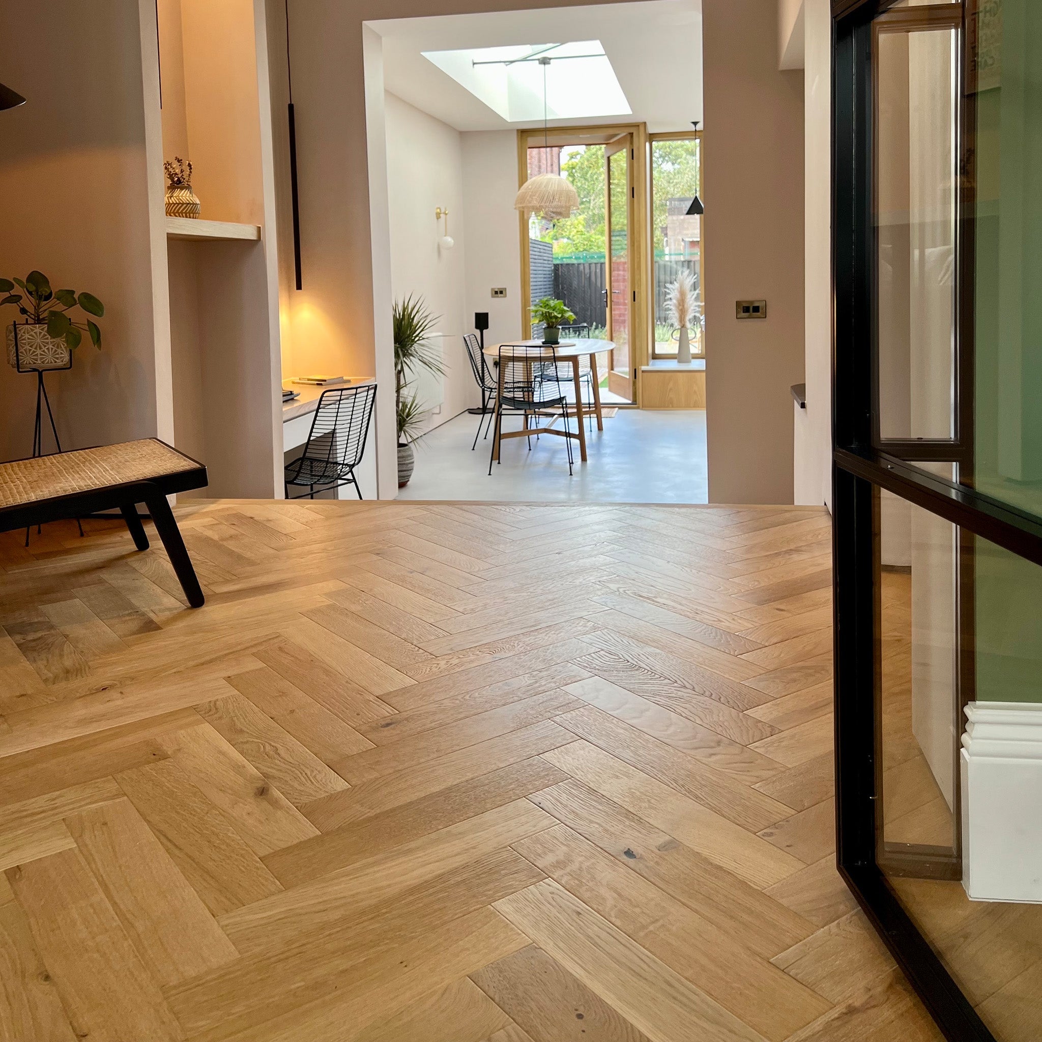 Natural Brushed UV Lacquered 15/4 x 90mm Herringbone Engineered - Floor Street
