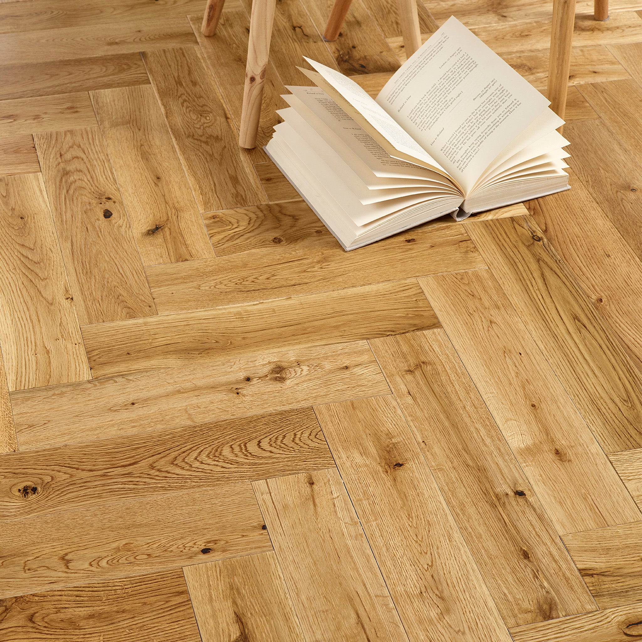 Natural Lacquered 15/4 x 90mm Herringbone Engineered