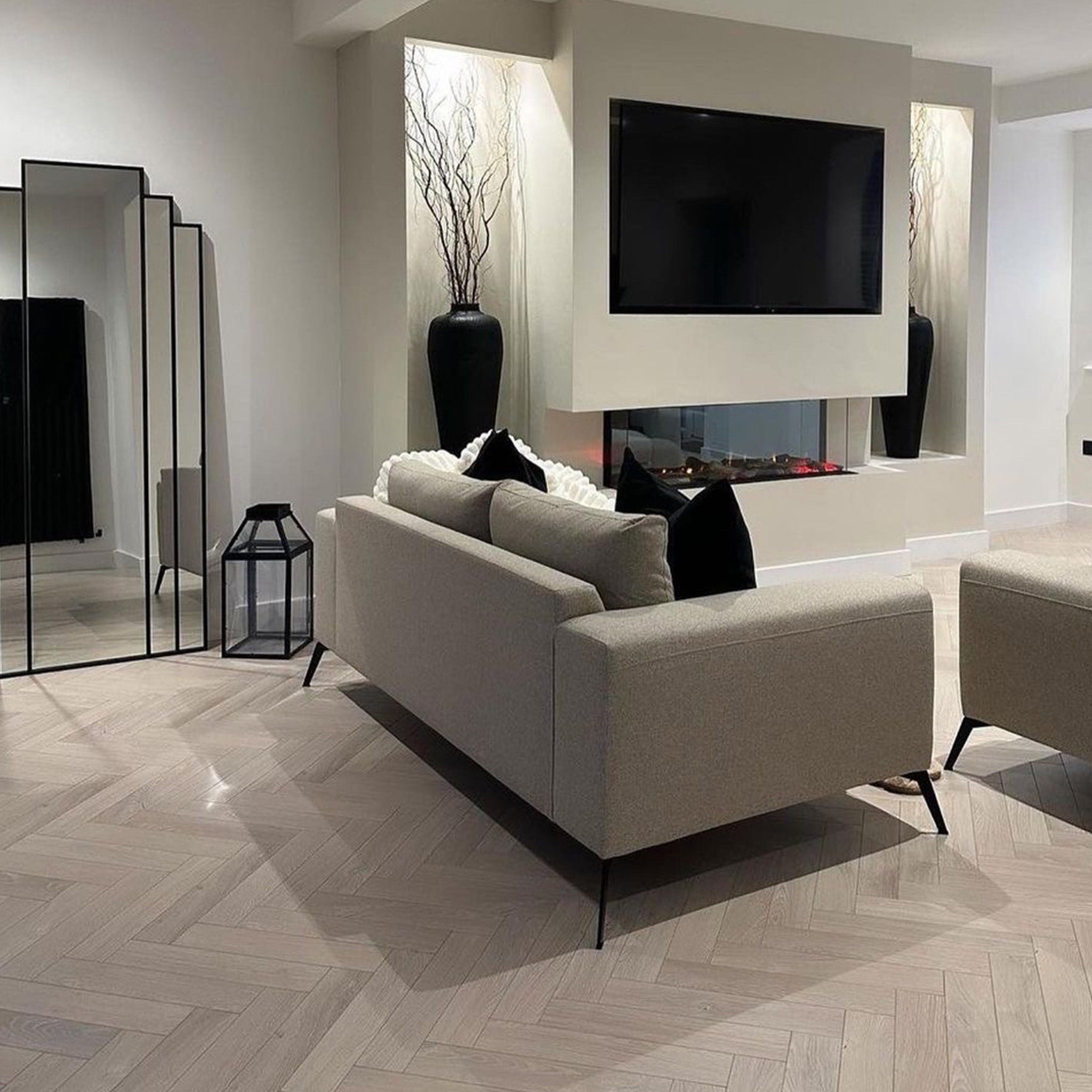 Pearl Oak 12mm Herringbone Laminate - Floor Street