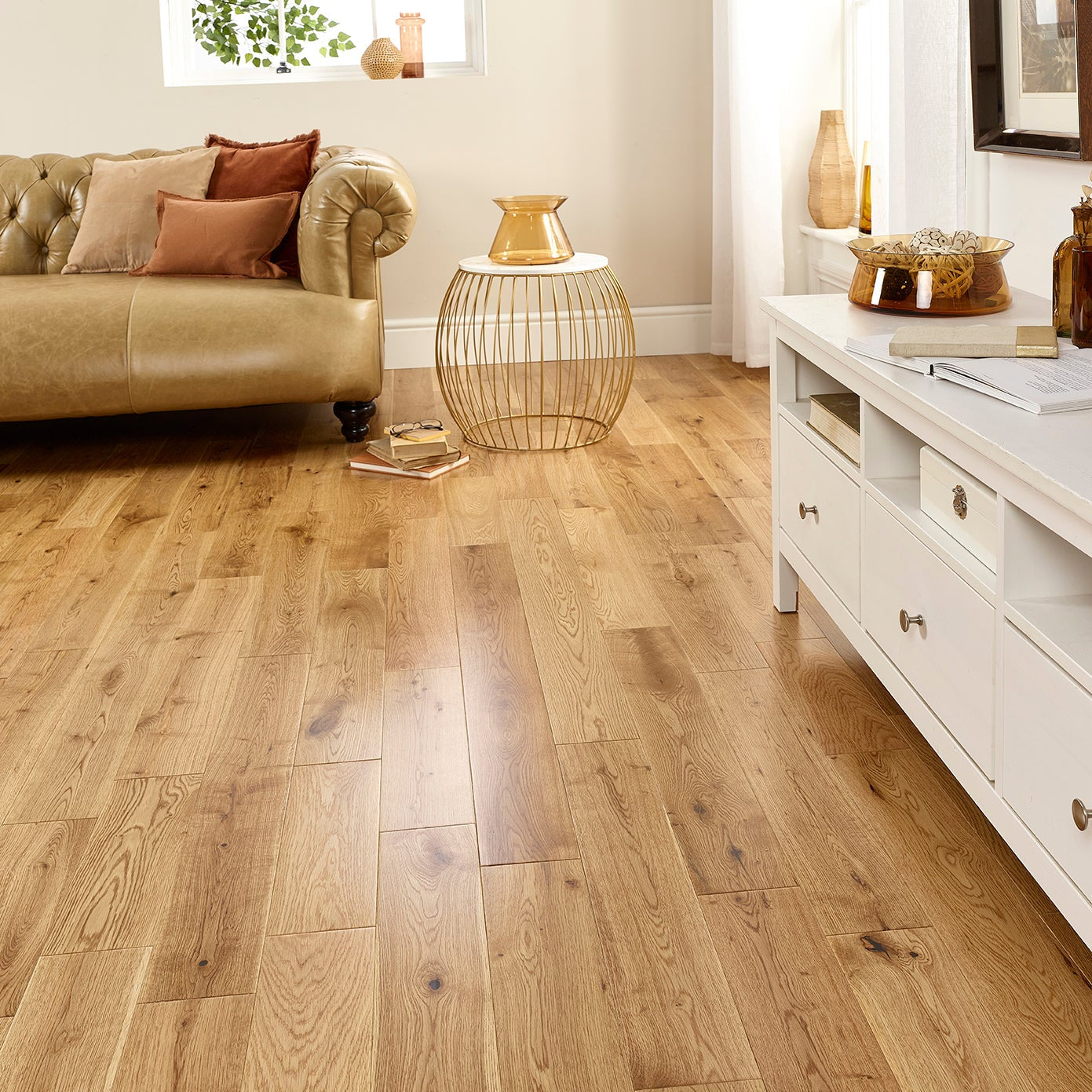 Natural Oak UV Lacquered 125mm Wide Plank