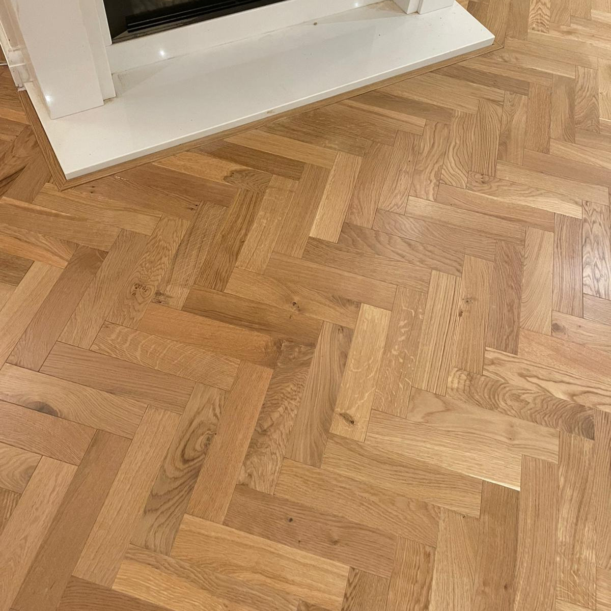 Peony Oak Herringbone Engineered