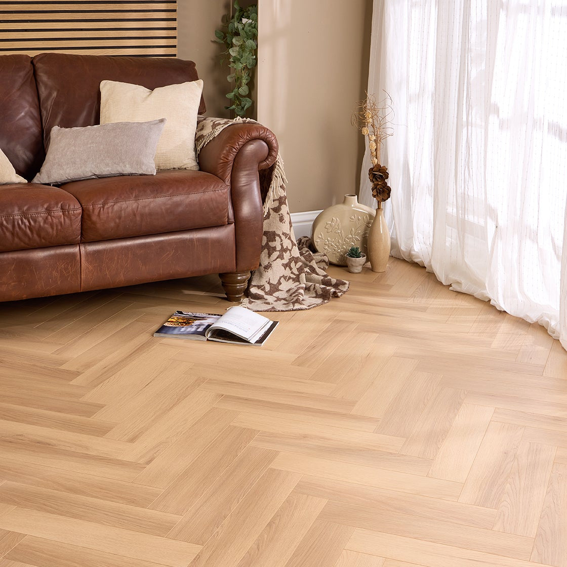 Tromso oak 12mm Herringbone Laminate