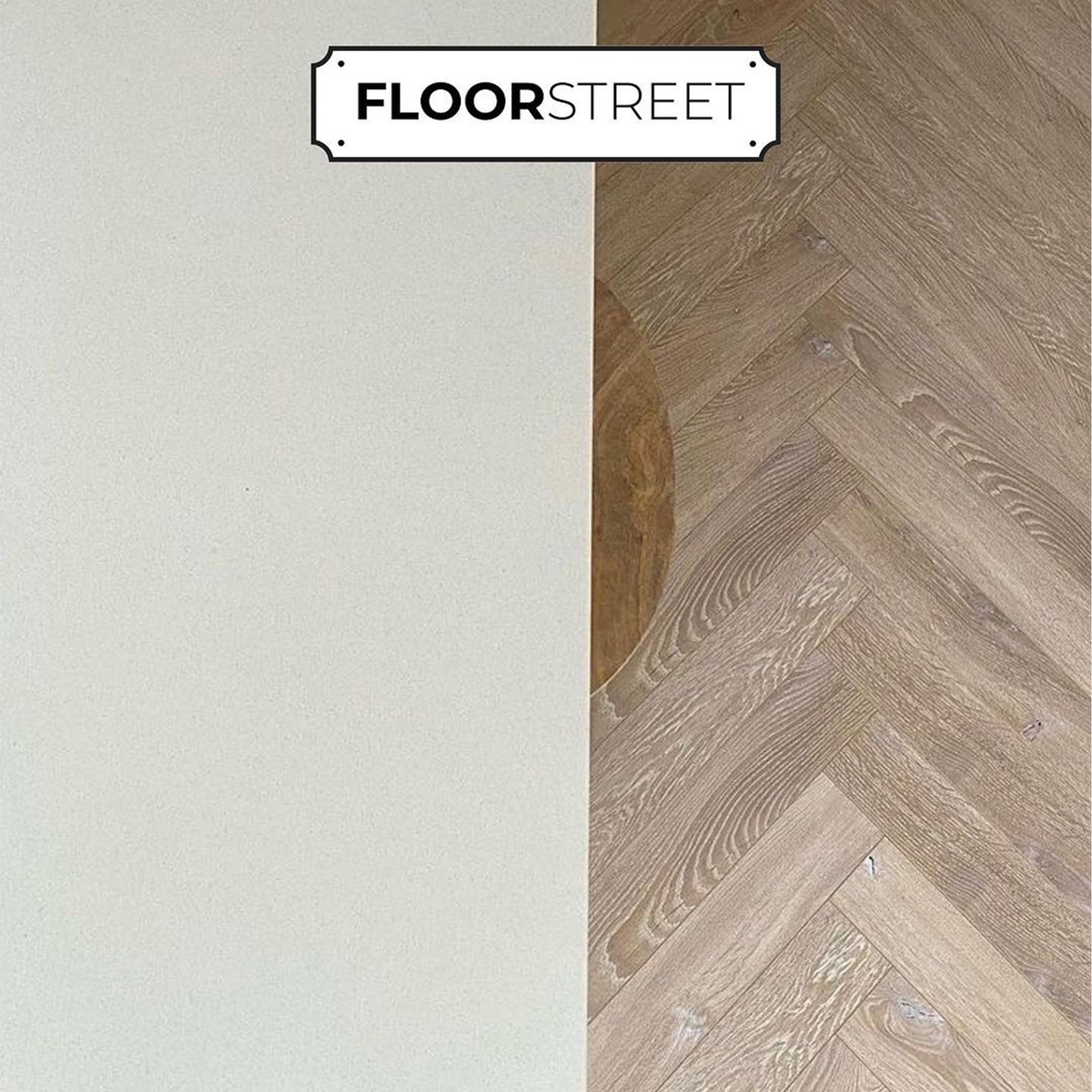 Desert Oak 12mm Herringbone Laminate