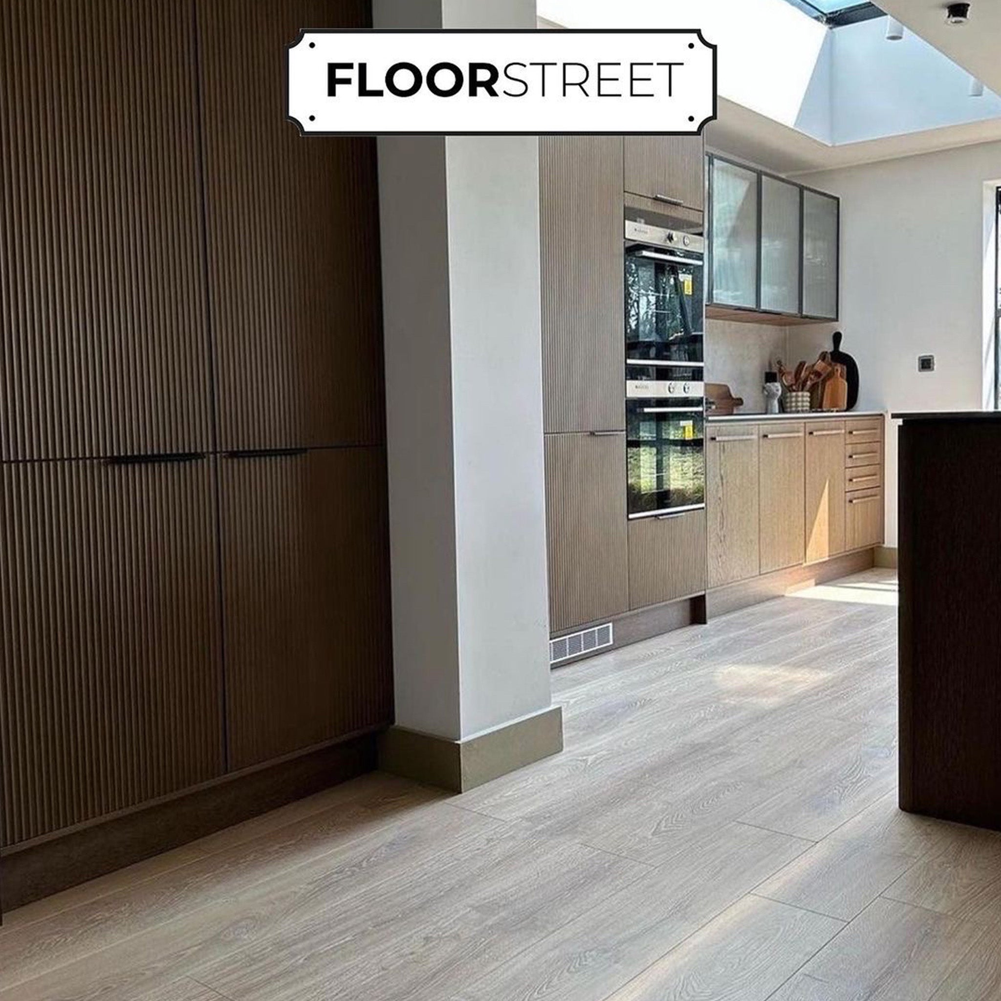 Desert Oak 12mm Straight Laminate