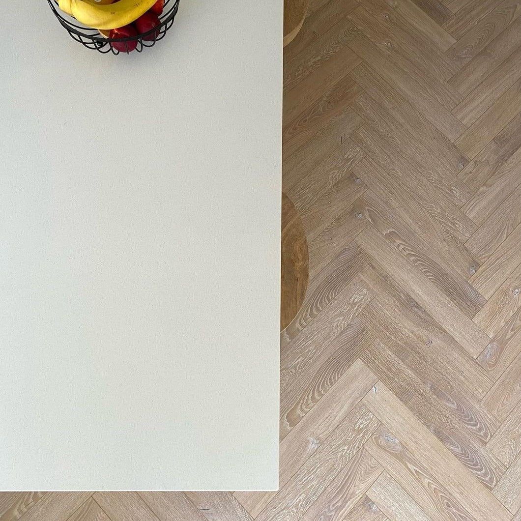 Desert Oak 12mm Herringbone Laminate