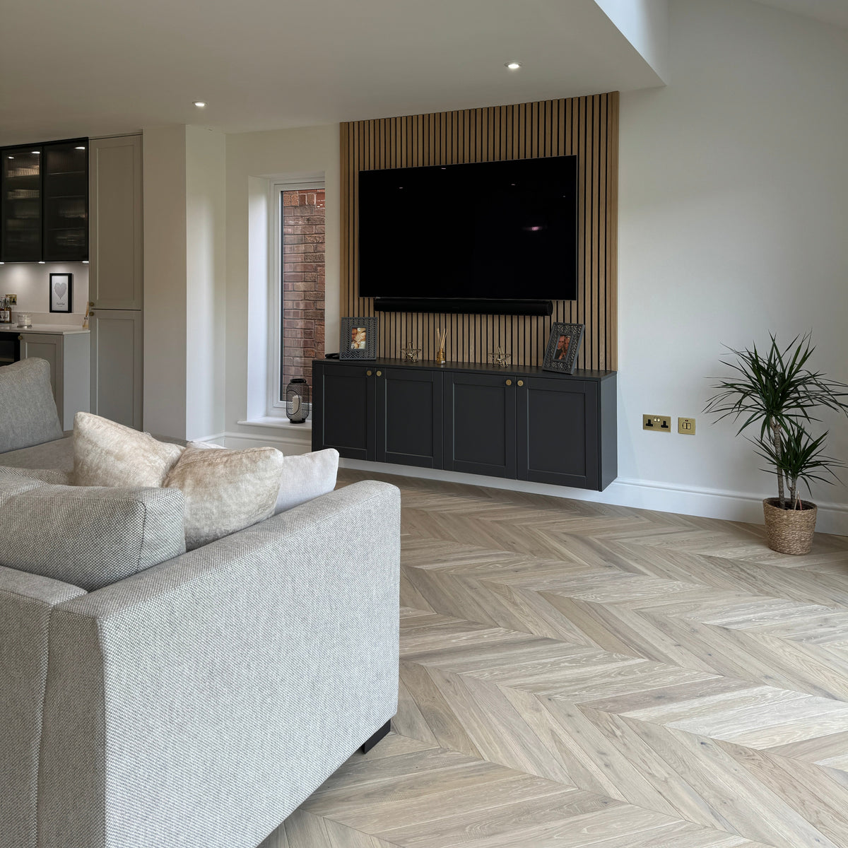 White Beach Oak Chevron Engineered