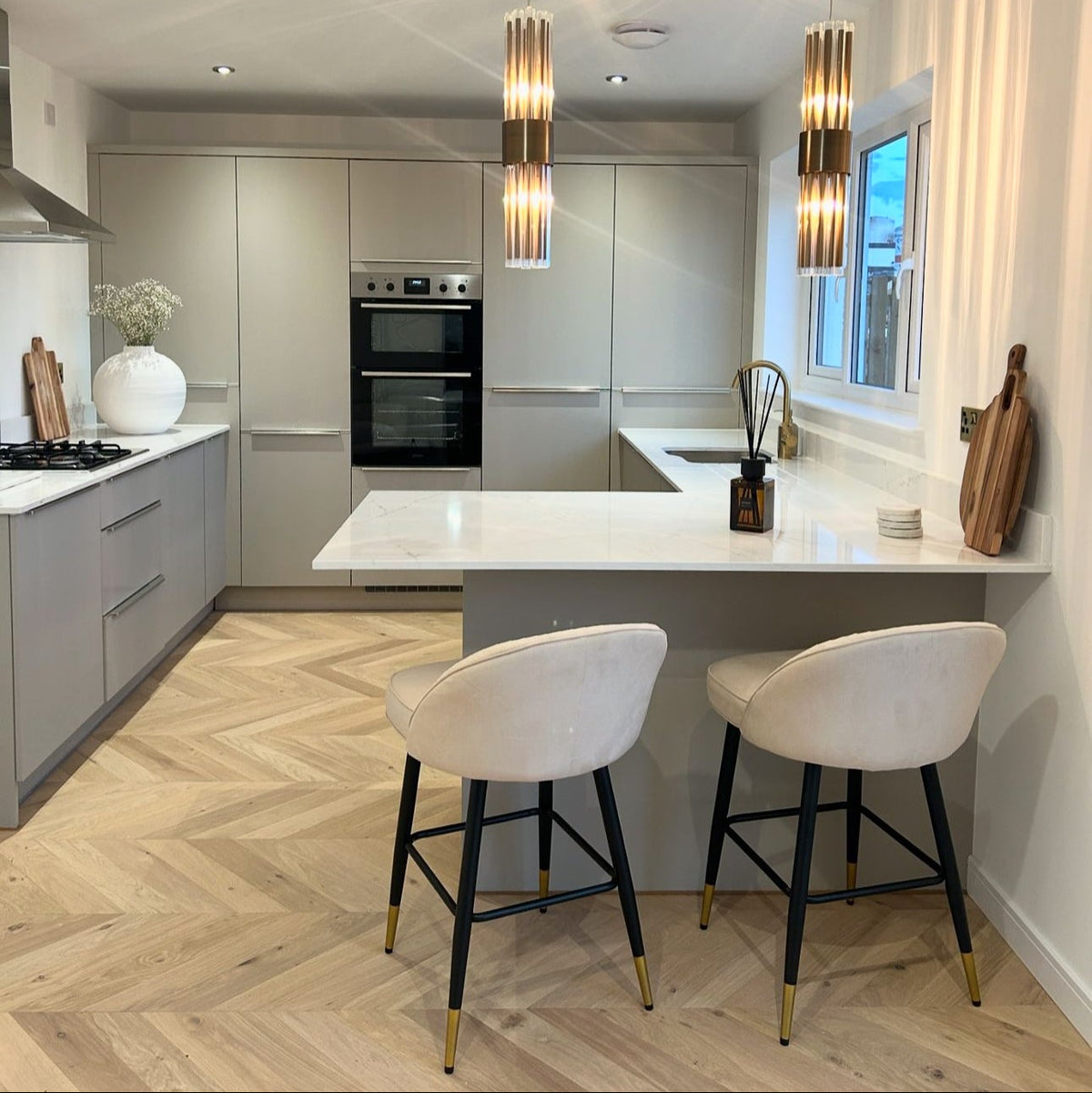 Invisible Oak Chevron Engineered