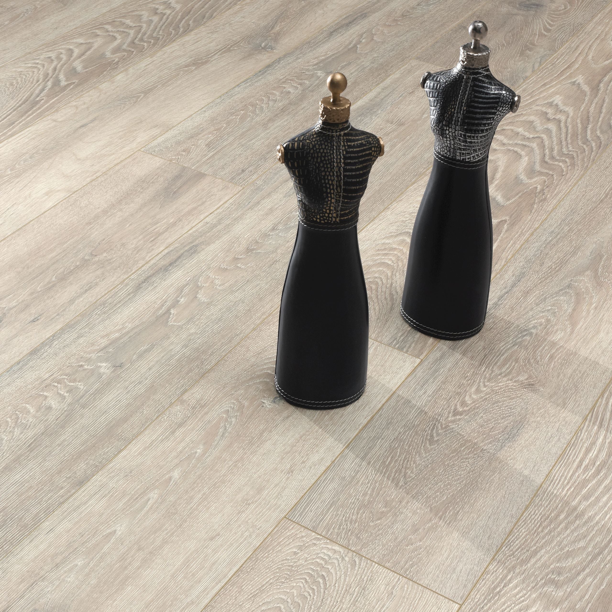 Colorado Oak 12mm Laminate