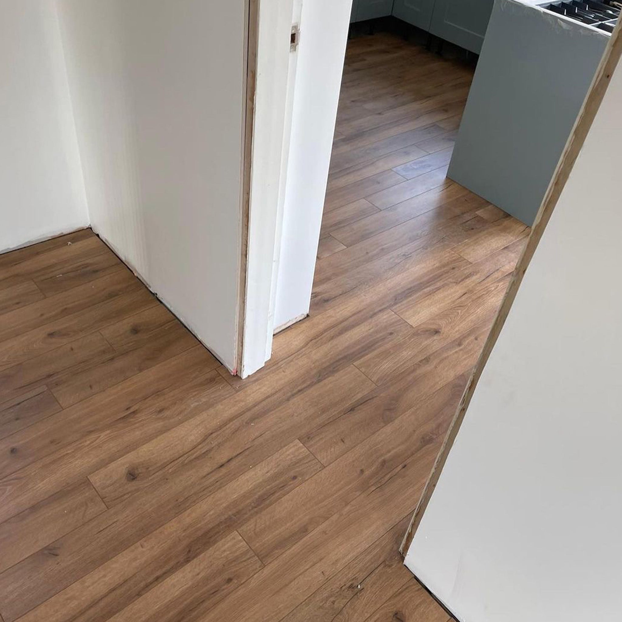 Heritage Oak 12mm Junior Straight Laminate