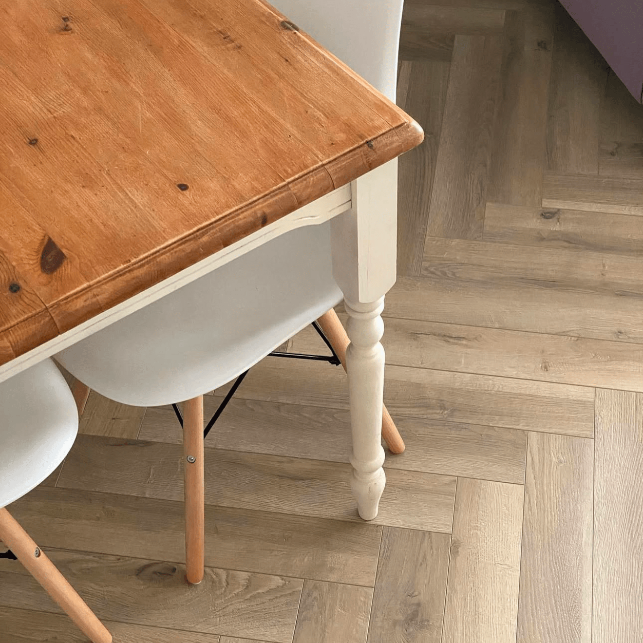 Brooklyn Oak 12mm Herringbone Laminate - Floor Street