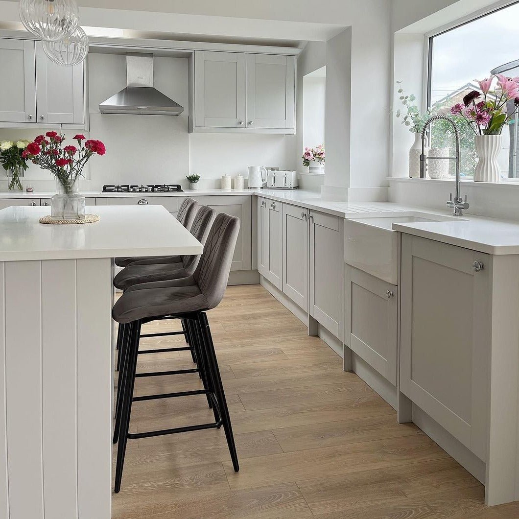 Desert Oak 12mm Straight Laminate - Floor Street