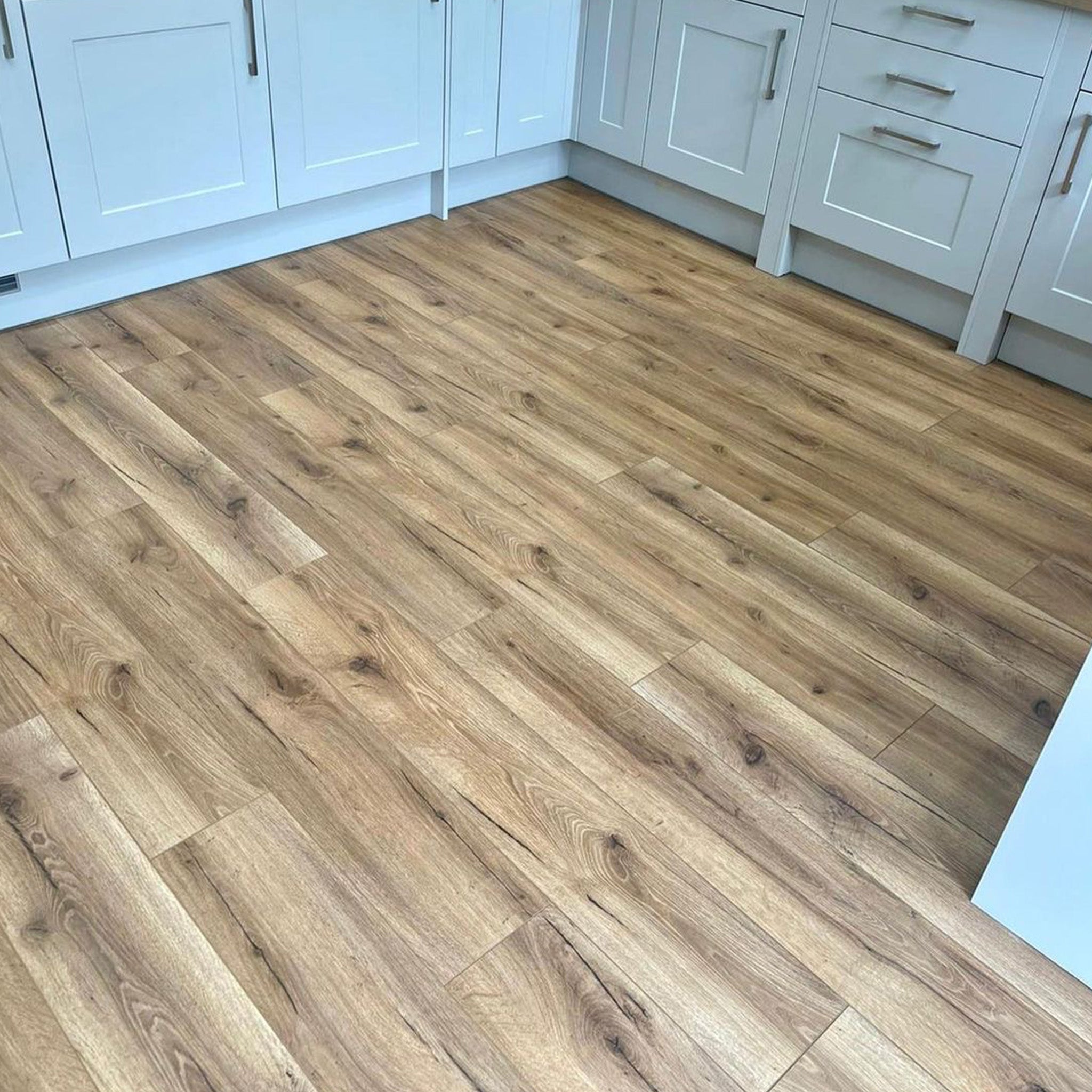Heritage Oak 12mm Senior Straight Laminate - Floor Street