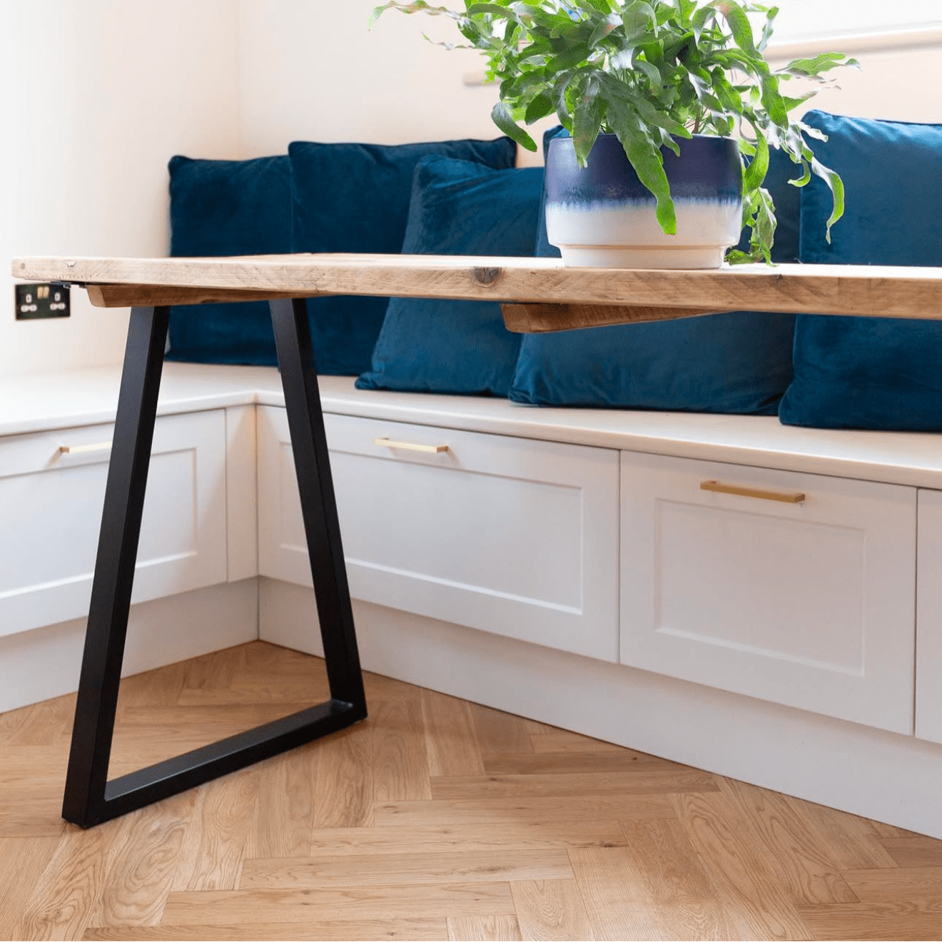 Ile De Re 15/4 x 90mm Herringbone Engineered - Floor Street