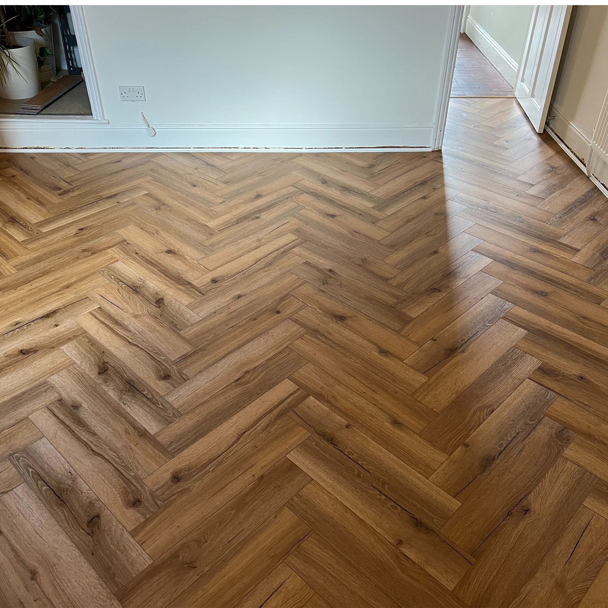 Ranch Oak 5mm Herringbone Waterproof Click Vinyl