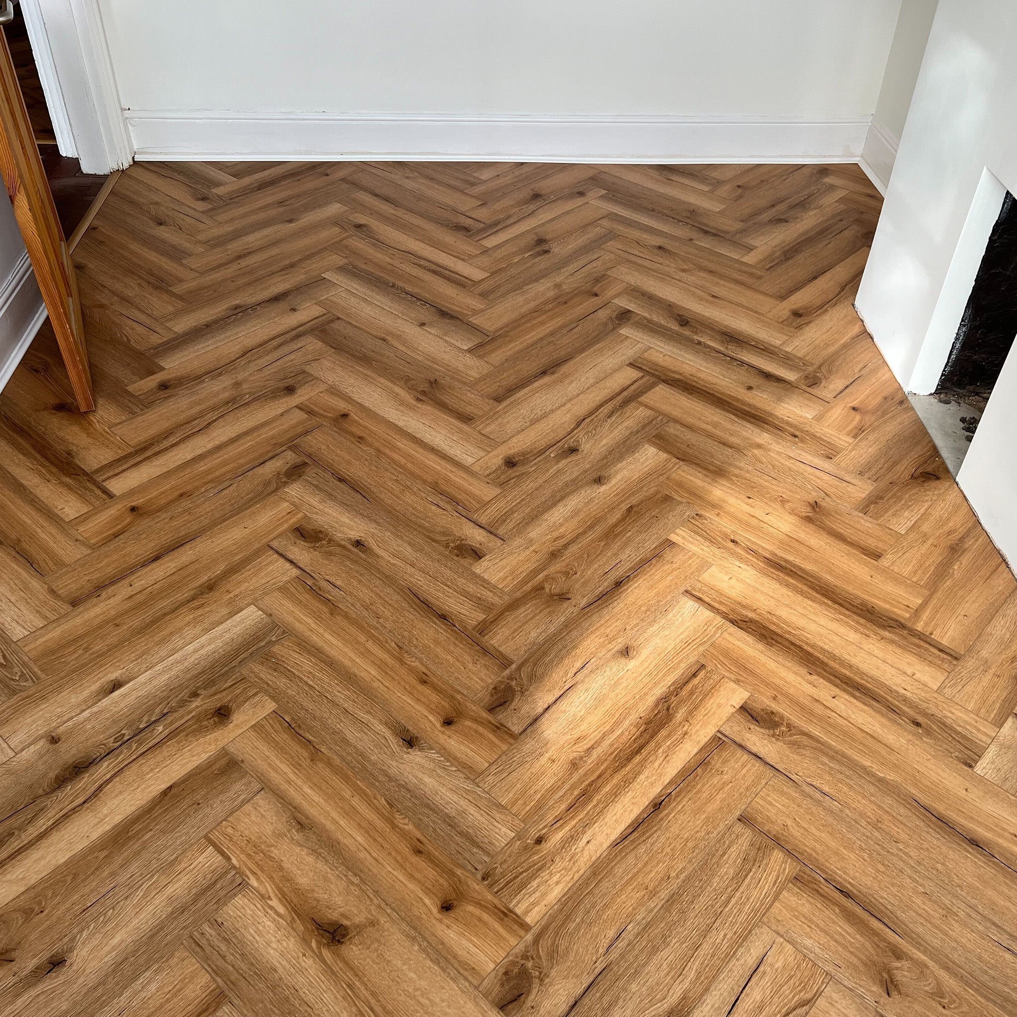 Ranch Oak 5mm Herringbone Waterproof Click Vinyl