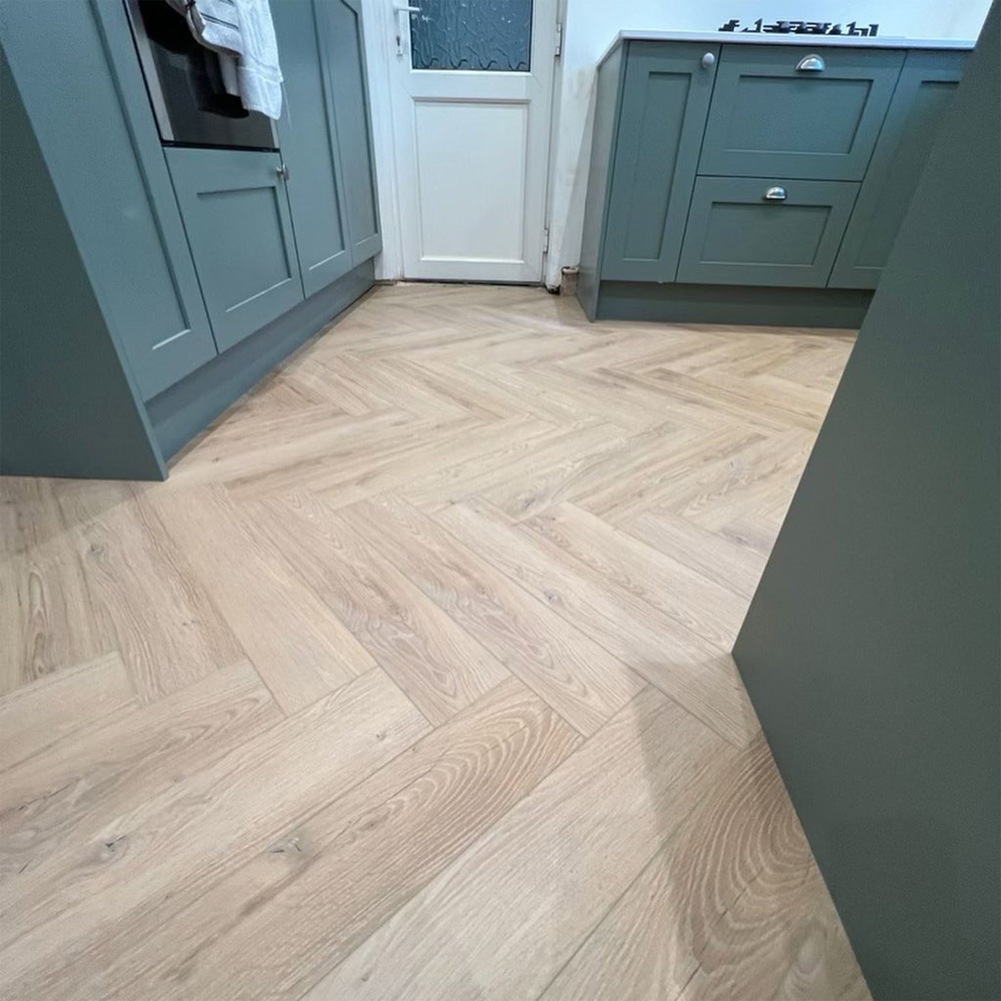 Buri Oak Herringbone Waterproof Click Vinyl